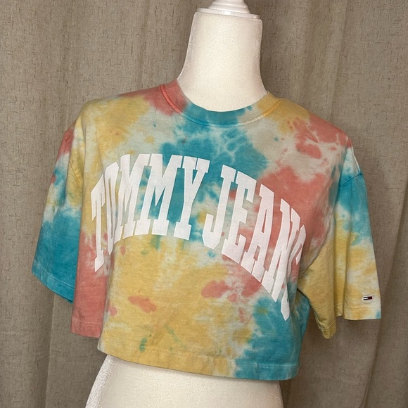 Tommy Jeans co-ord cotton oversized cropped collegiate logo t-shirt - Picture 4 of 10